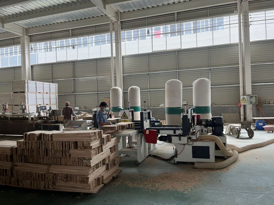 DL Moulding production line with wood moulding materials and equipment